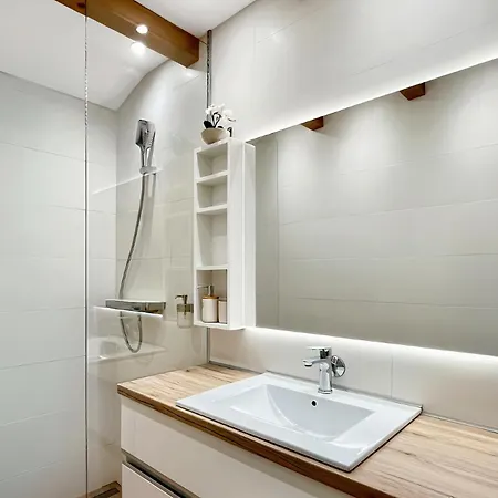 Ferienhaus Liberta - Private Family With Pool & Garden *