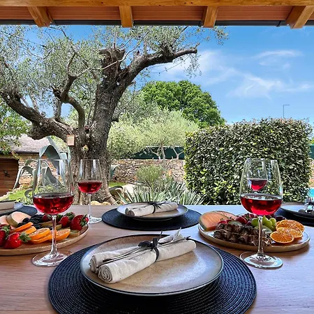 Ferienhaus Liberta - Private Family With Pool & Garden Krnica