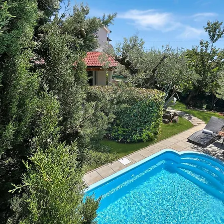Liberta - Private Family With Pool & Garden *